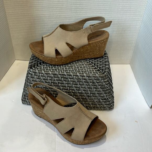 Clark’s Ultimate Comfort Collection Annabel Bari Wedge Platform Sandals Size 8 - Picture 1 of 9